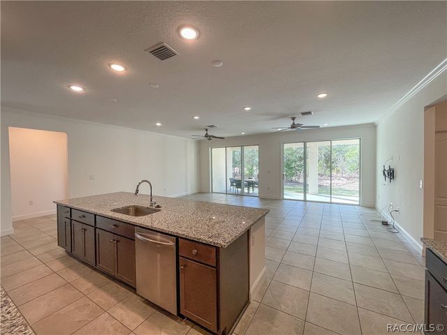 2 Chrysanthemum Court, Homosassa, FL 34446