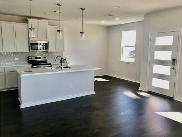 712 Long Run, Liberty Hill, TX 78642