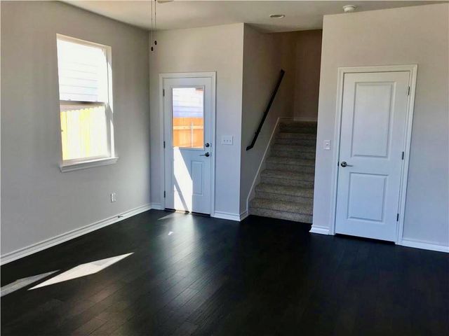 712 Long Run, Liberty Hill, TX 78642