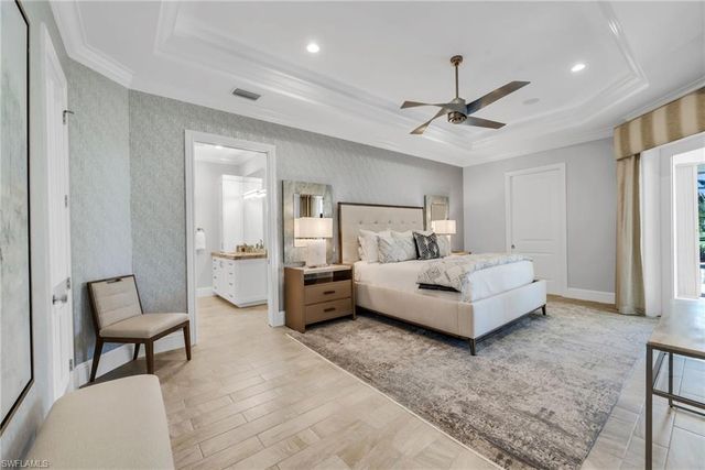 590 Putter Point PL, Naples, FL 34103
