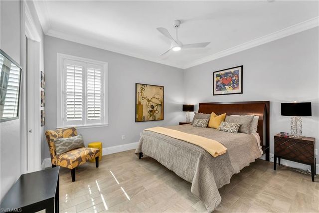 590 Putter Point PL, Naples, FL 34103