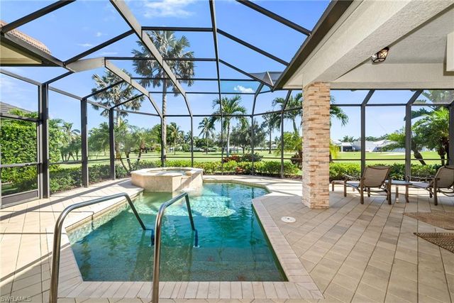 590 Putter Point PL, Naples, FL 34103
