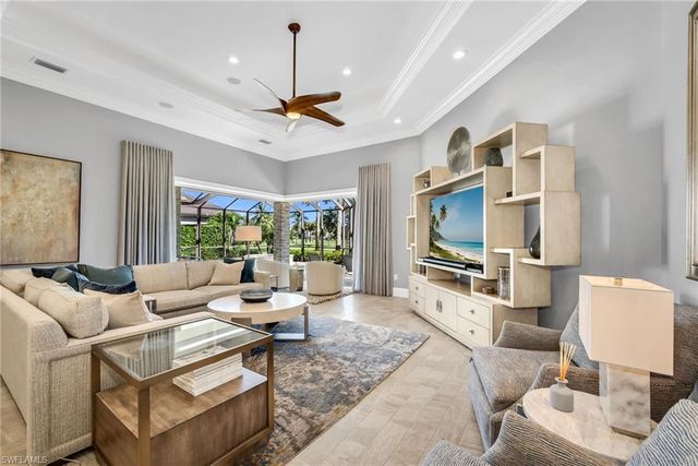 590 Putter Point PL, Naples, FL 34103
