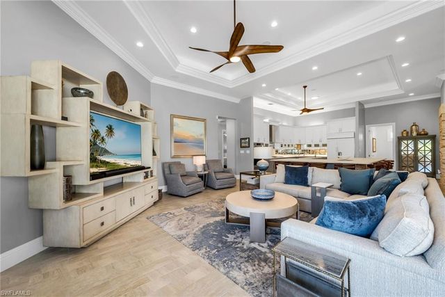 590 Putter Point PL, Naples, FL 34103