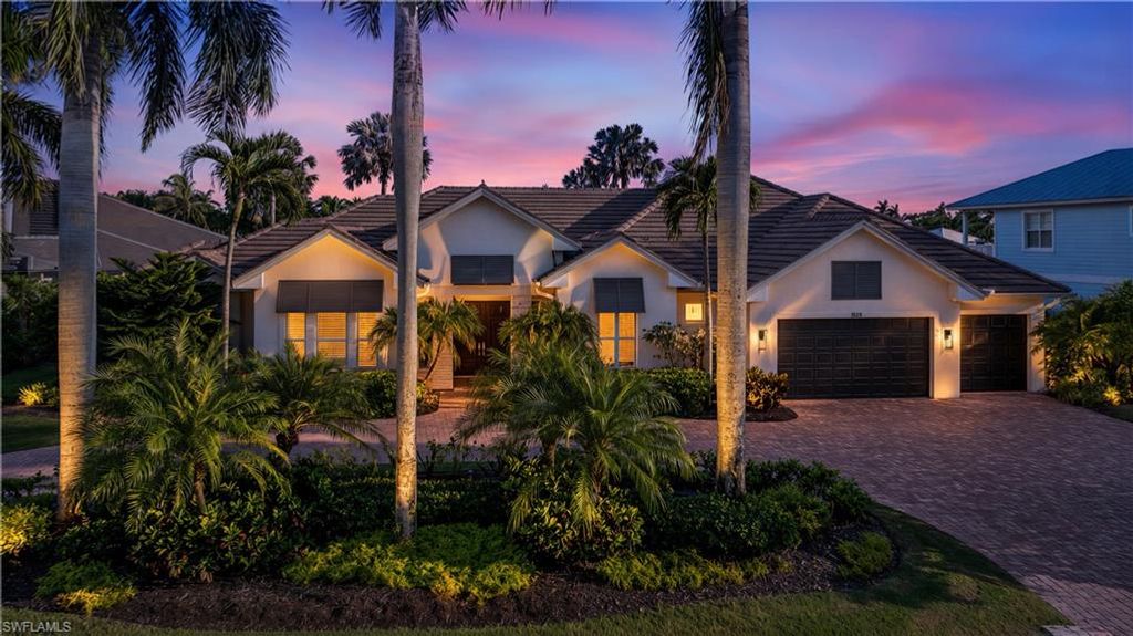 590 Putter Point PL, Naples, FL 34103