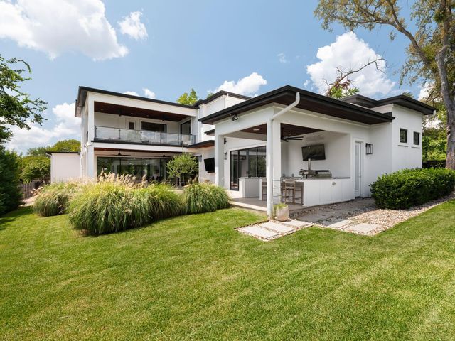 2300 Westover RD, Austin, TX 78703