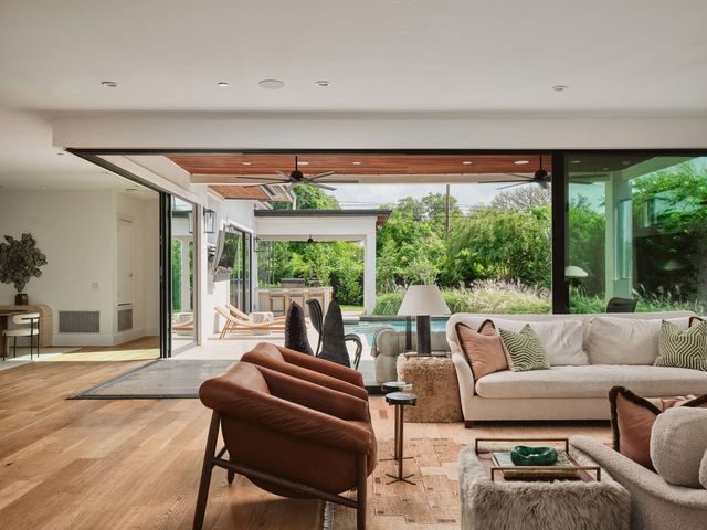 2300 Westover RD, Austin, TX 78703
