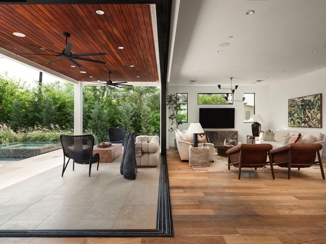 2300 Westover RD, Austin, TX 78703