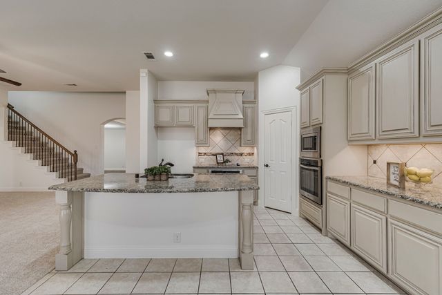 513 Harvest Trail, Midlothian, TX 76065