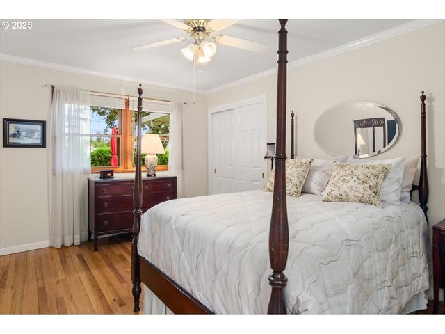 9845 Sw EAGLE Ln, Beaverton, OR 97008