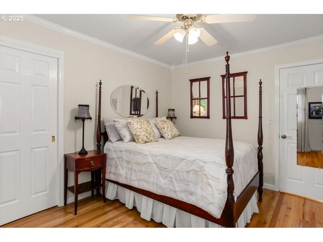 9845 Sw EAGLE Ln, Beaverton, OR 97008