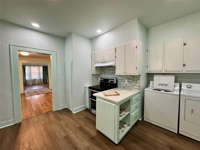 1702 S 19th Street, Chickasha, OK 73018