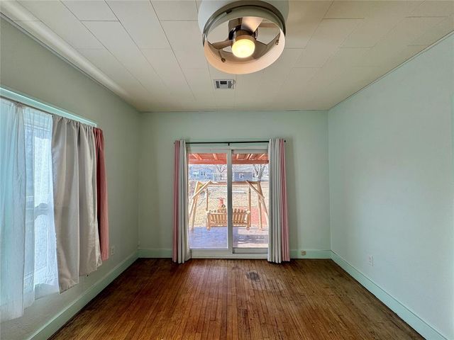 1702 S 19th Street, Chickasha, OK 73018