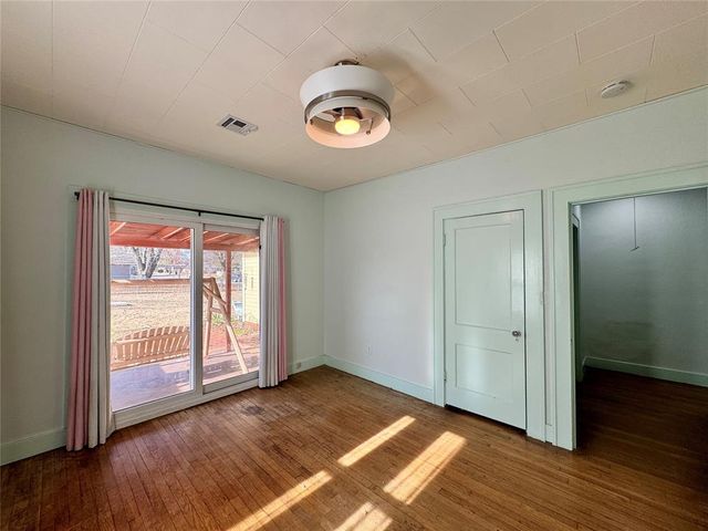 1702 S 19th Street, Chickasha, OK 73018