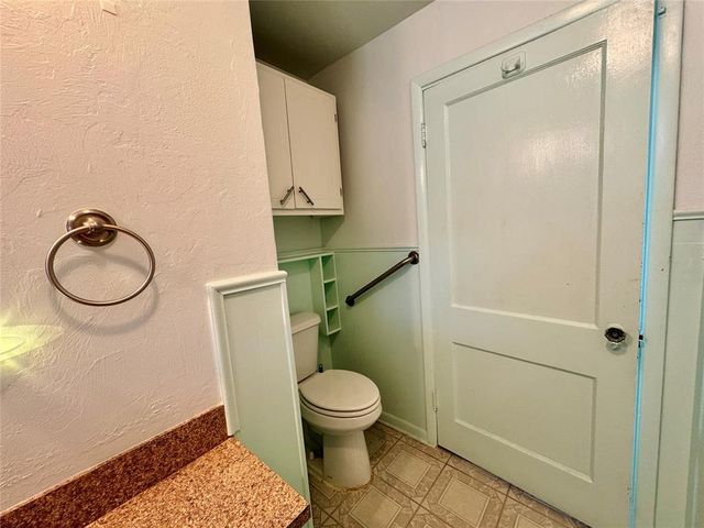 1702 S 19th Street, Chickasha, OK 73018