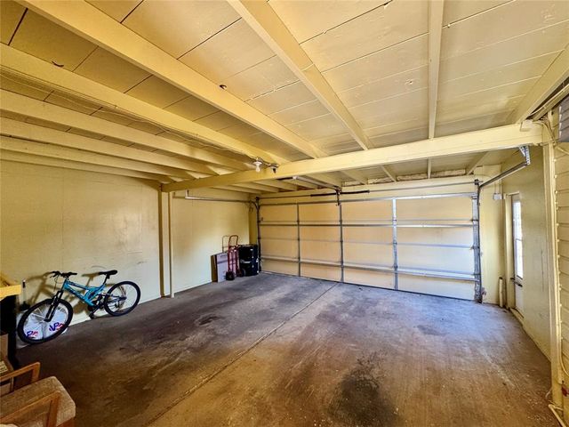 1702 S 19th Street, Chickasha, OK 73018