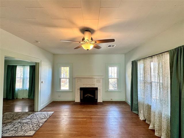 1702 S 19th Street, Chickasha, OK 73018