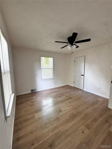 1610 Berkley Lane, Belleville, IL 62226