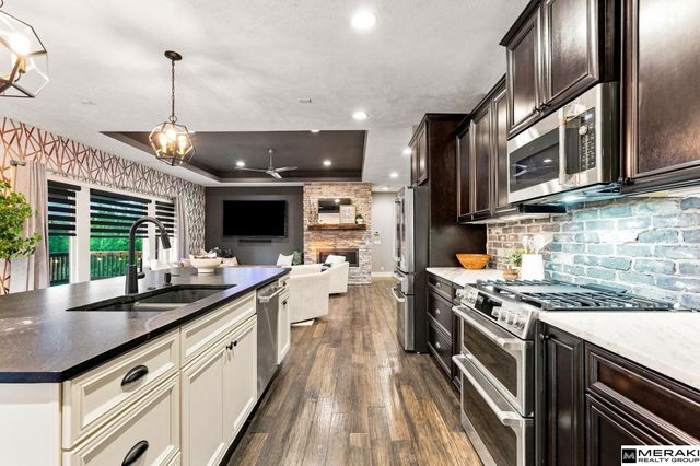 19826 Chicago Street, Omaha, NE 68022