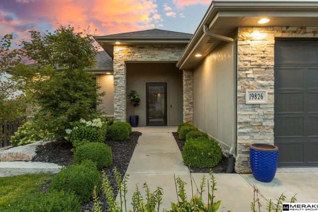 19826 Chicago Street, Omaha, NE 68022