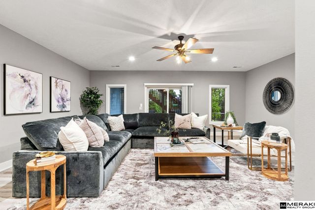 19826 Chicago Street, Omaha, NE 68022
