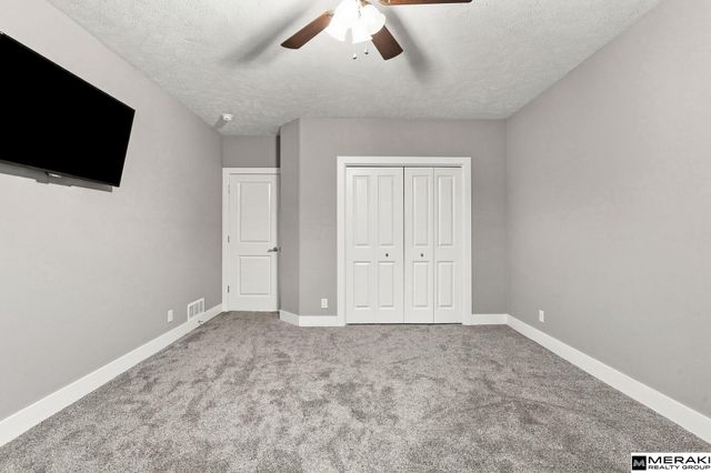 19826 Chicago Street, Omaha, NE 68022