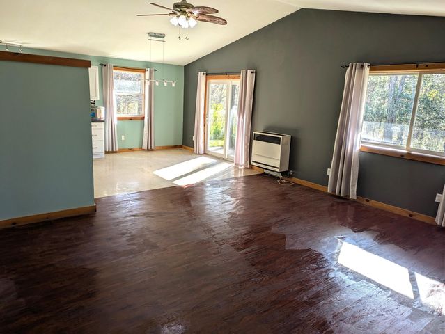 7 Cedric Road, Pittsburg, NH 03592