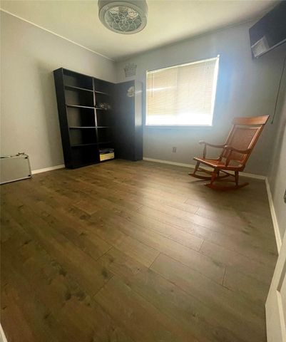 1810 Amazon Dr, Corpus Christi, TX 78412