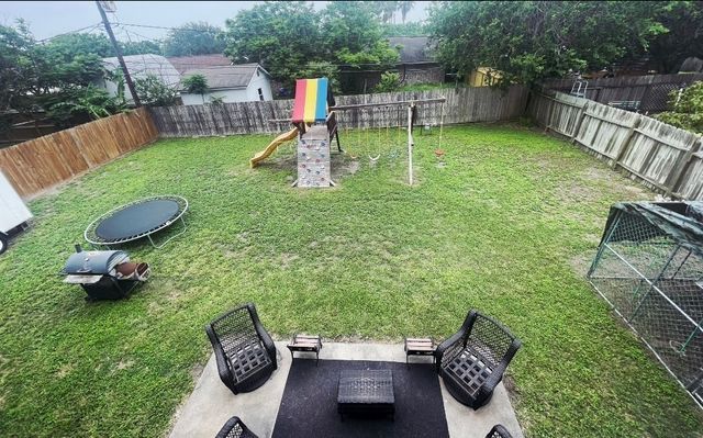1810 Amazon Dr, Corpus Christi, TX 78412