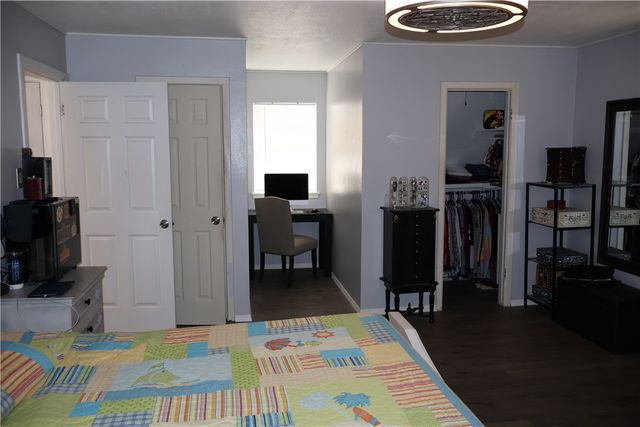 1810 Amazon Dr, Corpus Christi, TX 78412