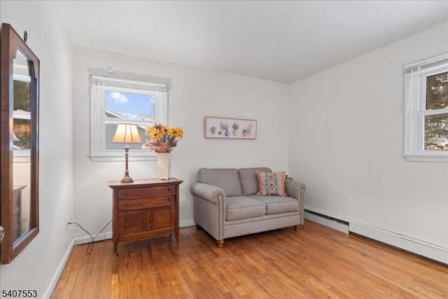 78 Red Twig Trl, Bloomingdale Boro, NJ 07403