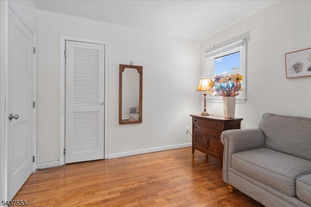 78 Red Twig Trl, Bloomingdale Boro, NJ 07403