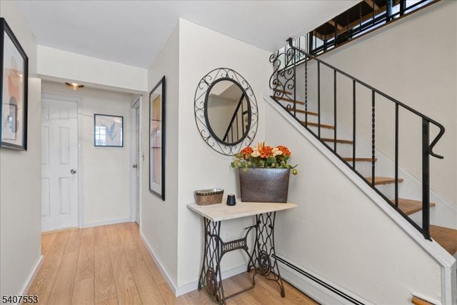 78 Red Twig Trl, Bloomingdale Boro, NJ 07403