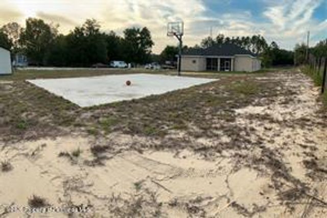13262 Crowell Road, Brooksville, FL 34613