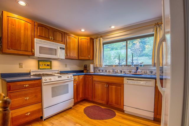 47 Dana Place Road Unit 8, Jackson, NH 03846