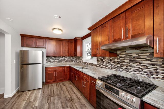 1127 23rd Street, Des Moines, IA 50311