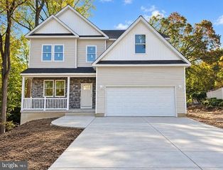12 ROYALTY LN, Clementon, NJ 08021