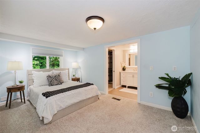 918 Taylor Street E, Port Orchard, WA 98366