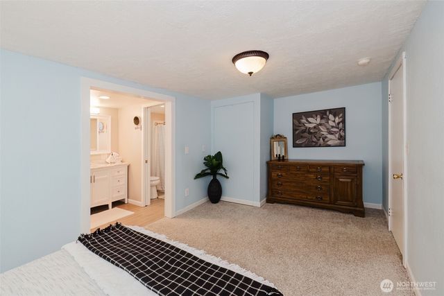 918 Taylor Street E, Port Orchard, WA 98366