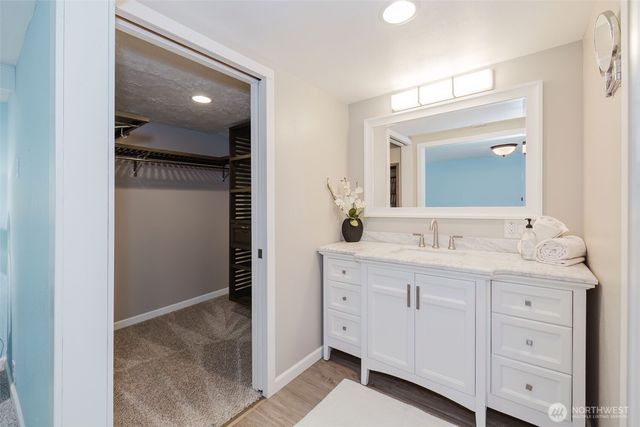918 Taylor Street E, Port Orchard, WA 98366