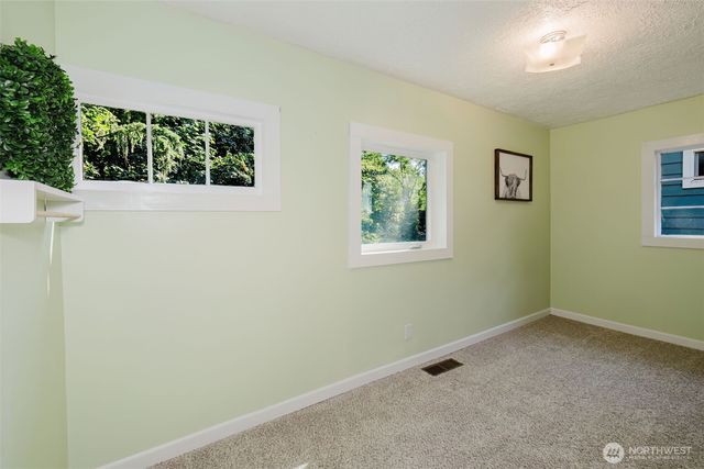918 Taylor Street E, Port Orchard, WA 98366