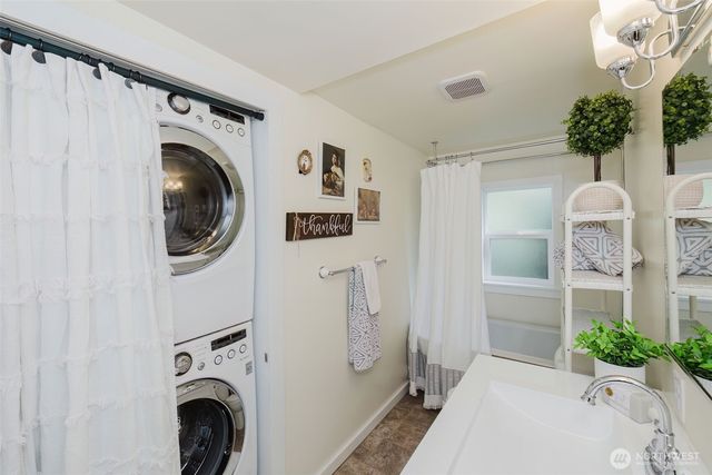 918 Taylor Street E, Port Orchard, WA 98366