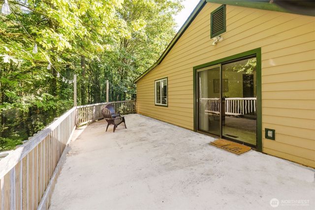 918 Taylor Street E, Port Orchard, WA 98366