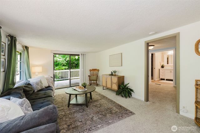 918 Taylor Street E, Port Orchard, WA 98366