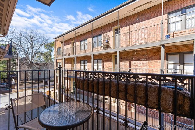 1407 S Saint Louis Avenue B, Tulsa, OK 74120