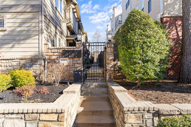 1407 S Saint Louis Avenue B, Tulsa, OK 74120