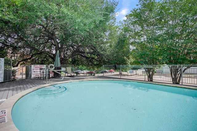 3204 Menchaca RD 103, Austin, TX 78704