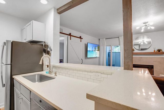 3204 Menchaca RD 103, Austin, TX 78704