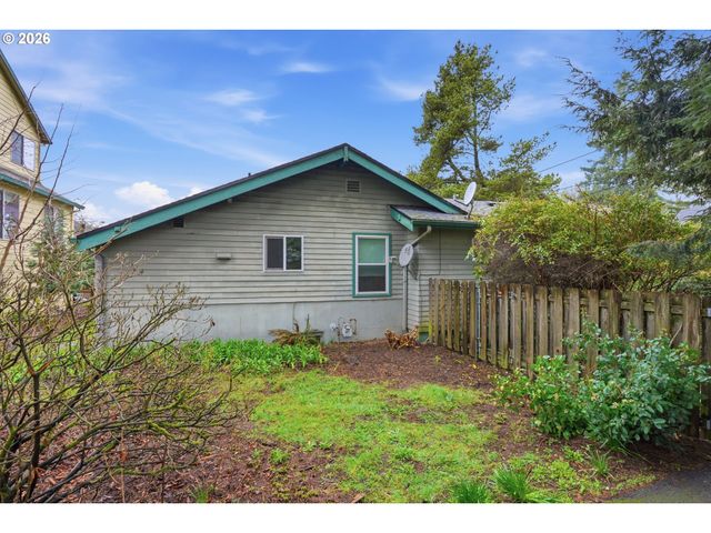 7420 Se LINCOLN St, Portland, OR 97215