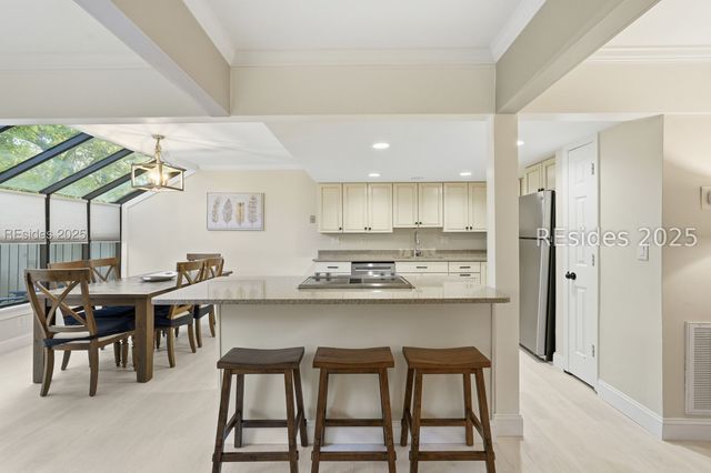 125 Shipyard Dr Apt 188, Hilton Head Island, SC 29928